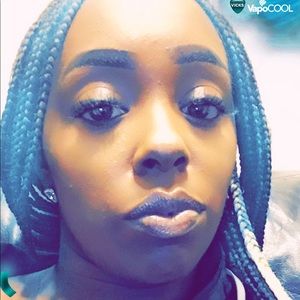 Meet your Posher, Kayla